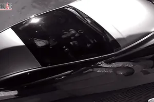 Trộm vặt gương ô tô ngay kế trụ sở công an quận, ủy ban phường