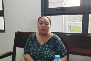 Bé gái nhẹ dạ 2 lần về nhà lấy tài sản giá trị cho kẻ lừa đảo