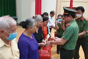 Công an TP.HCM tổ chức lễ kỷ niệm 75 ngày Thương binh Liệt sỹ