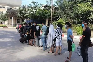 Bị lừa bán Campuchia giá ngàn đô, muốn về phải bỏ tiền chuộc