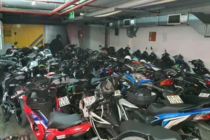 Đang phát hiện hàng trăm xe máy độ chế, không giấy tờ tập trung ở Bình Thạnh