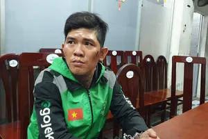 Bắt thanh niên cướp vàng của bé trai 4 tuổi ở Tân Phú