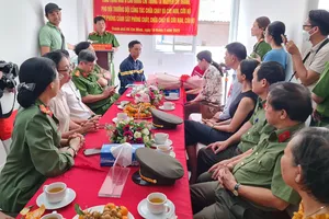 Phó đội trưởng Đội CSPCCC được trao nhà ở xã hội