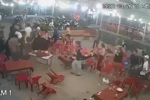Can ngăn cãi nhau trong quán nhậu, một người bị đâm chết