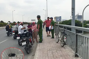 Người đàn ông bỏ lại xe đạp nhảy cầu Phú Long mất tích