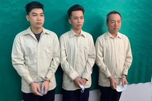 Đề nghị truy tố 7 người sản xuất, buôn bán tân dược giả ở quận 8