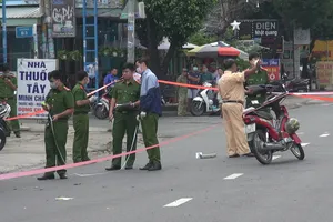 Qua đường khi đi mua đồ ăn sáng, người đàn ông bị xe rác tông tử vong