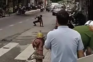 Vụ thanh niên nghi ngáo đá, chém loạn xạ ở Chợ Bàn Cờ: 6 người bị thương