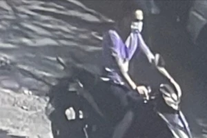 Đã bắt được thanh niên trộm ví, điện thoại rồi lừa nạn nhân lấy xe máy