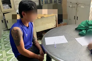 Tài xế xe ôm công nghệ hoang báo bị cướp vì nợ nần do cờ bạc