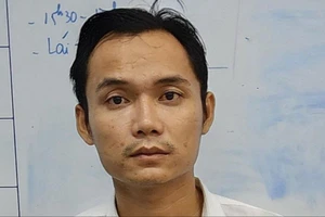 Cô gái Cà Mau vào khách sạn với bạn mới quen, bị cột tay cướp hết tài sản