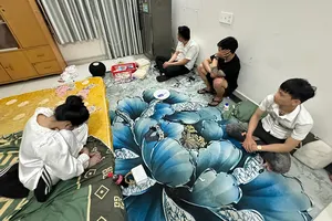 Nhóm nam nữ thanh niên thuê phòng, mua ma túy để ‘bay lắc’ ở Tân Bình