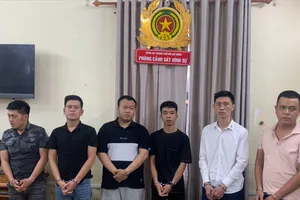 Băng giả làm ‘sếp lớn’ hứa giảm lãi để lừa tiền người vay công ty tài chính