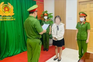 Khởi tố nguyên giám đốc ngân hàng tham ô 3,5 tỉ đồng