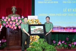 Công an TP.HCM và công an tỉnh Thừa Thiên Huế ký kết chương trình phối hợp