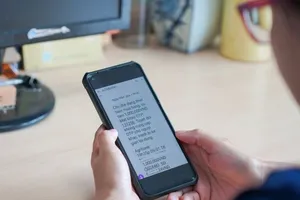 Người phụ nữ ở Hóc Môn bị lừa hơn 1,1 tỉ đồng qua 1 cuộc gọi