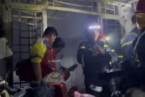 Cháy nhà ở quận 12, một phụ nữ tử vong