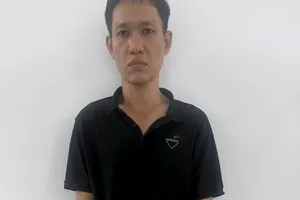 Người đàn ông chuyên trộm laptop tại cửa cửa hàng khắp TP.HCM