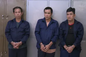 Người đứng đằng sau kho thuốc lá lậu ‘khủng’ ở quận 7