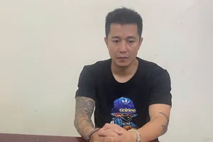 Công an TP.HCM bắt khẩn cấp cựu cầu thủ Lê Sỹ Mạnh