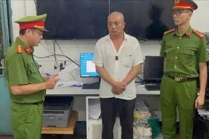 Người đàn ông cầm dao đánh shipper ở quận 1 bị tạm giữ hình sự