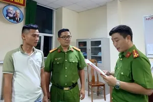 Công an huyện Bình Chánh khởi tố ông Trần Vinh Dự vì xả xỉ thải