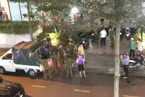 Nam thanh niên rơi lầu chung cư Cityland trong tình trạng không mặc quần áo