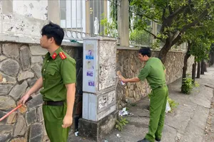 Công an TP.HCM kiểm tra các tiệm photocopy để xử tận gốc ‘quảng cáo bẩn’