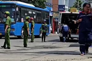 TP.HCM: Xe tải va chạm xe đạp điện tại hẻm cụt, người phụ nữ tử vong tại chỗ