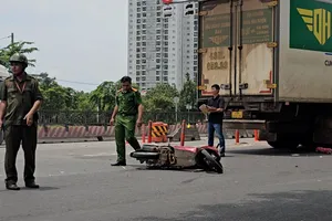 Cô gái 18 tuổi tử vong sau va chạm với xe tải tại giao lộ Lê Đức Anh – Võ Trần Chí