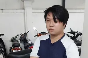 Kẻ cướp giật điện thoại của cô gái bị bắt sau 2 giờ gây án