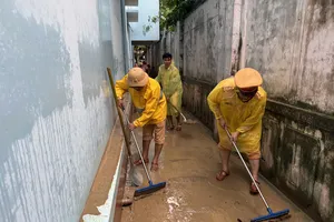 Công an TP.HCM điều hơn 500 cán bộ chiến sĩ chi viện các tỉnh khắc phục hậu quả lũ lụt