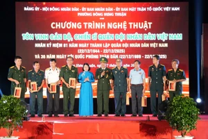 Phường Đông Hưng Thuận họp mặt, tri ân cán bộ, chiến sĩ Quân đội Nhân dân