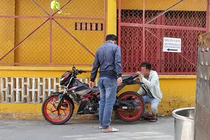 Bán xe Suzuki Satria ăn cắp cho chính người bị mất trộm 