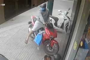 Trộm xe máy táo tợn ở Gò Vấp 