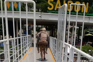 Cụ ông 73 tuổi nhảy sông Sài Gòn được cứu sống 