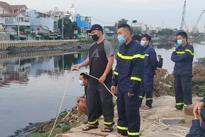 1 người nhảy kênh Lò Gốm tự tử khi đang trên đường đi khám bệnh