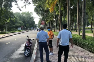 4 người tập thể dục ở công viên Gia Định bị phạt 8 triệu đồng