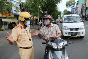 Quận Bình Thạnh dừng cách ly y tế phường 21 với hơn 20.000 dân