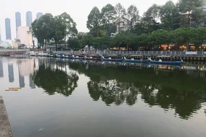 Bình Thạnh: Tìm thân nhân thi thể nam trôi trên kênh Nhiêu Lộc-Thị Nghè