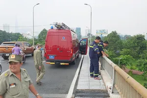 1 phụ nữ nghi nhảy cầu Bình Triệu mất tích
