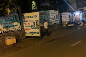 1 người tử vong với vết thương vùng cổ trong khách sạn ở Gò Vấp 