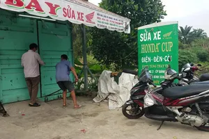 Cạy cửa căn nhà tạm ở Bình Tân, phát hiện người đàn ông tử vong