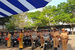 CSGT TP.HCM xử phạt 1.060 trường hợp trong ngày đầu trấn áp tội phạm 