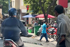 Nghi mâu thuẫn trên chuyến xe, tài xế xe công nghệ dùng dao tấn công khách