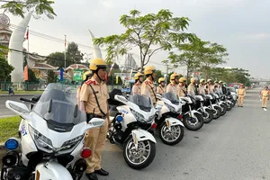 CSGT TP.HCM bắt đầu cao điểm tuần tra kiểm soát trên quốc lộ 1