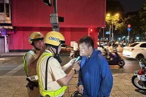 CSGT TP.HCM sẽ kiểm tra nồng độ cồn xuyên tết