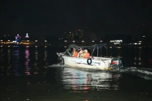 CSGT TP.HCM túc trực 24/24 trên tuyến thủy nội địa, các điểm nóng giao thông