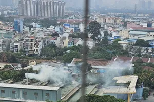 Vụ dân chung cư 9view khốn khổ vì mùi hôi: Đề nghị sớm di dời nhà máy khỏi khu dân cư