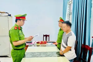 Chơi tiền ảo và thiếu nợ, Giám đốc công ty du lịch đi lừa đảo